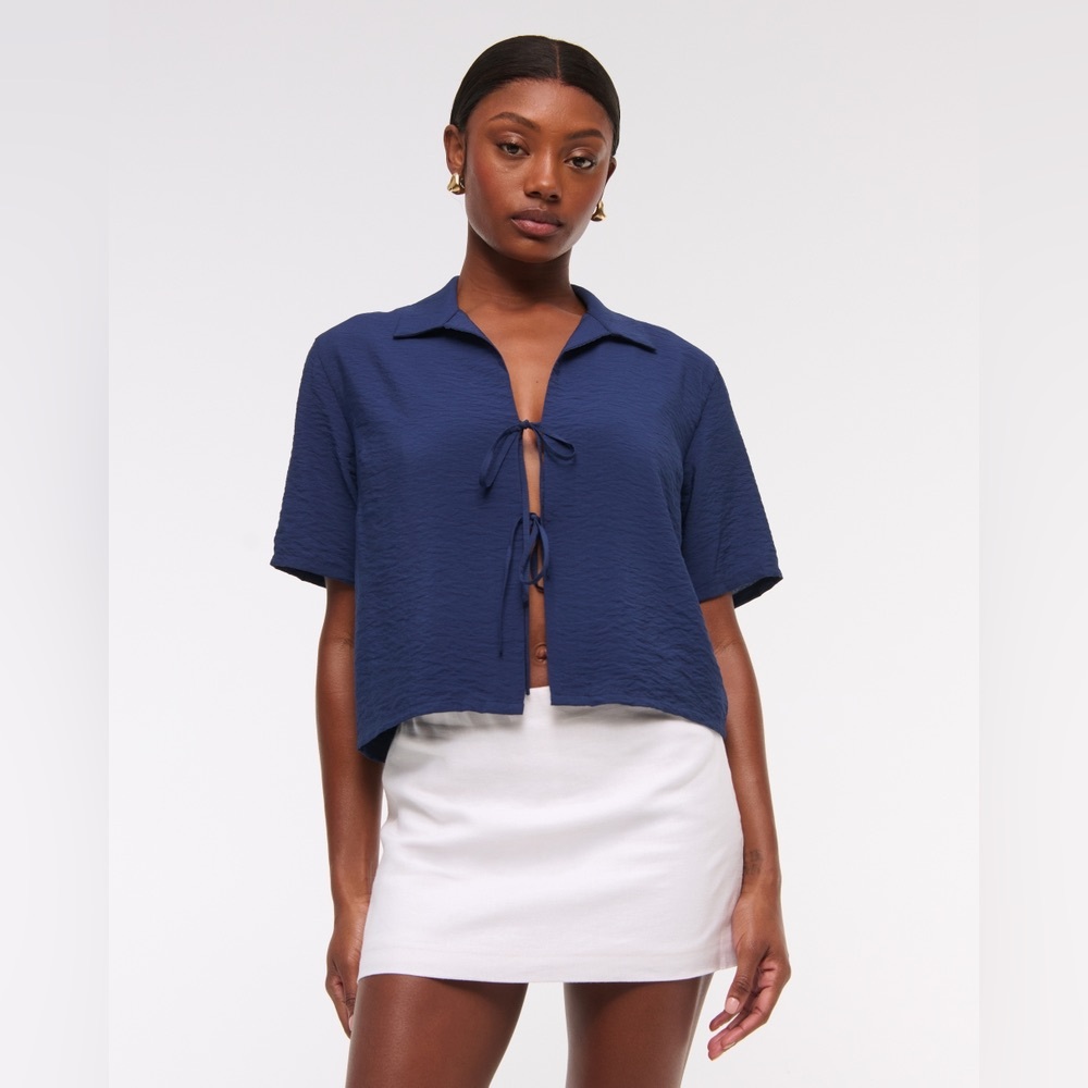 The A&F Scarlett Linen-Blend Mini Skort